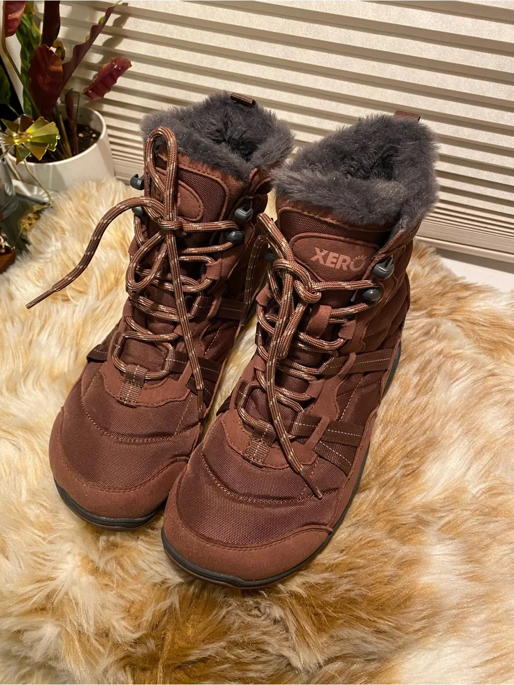 Xero Shoes Alpine Women’s Minimalist Winter Boots - Brown/Faux Fur Trim